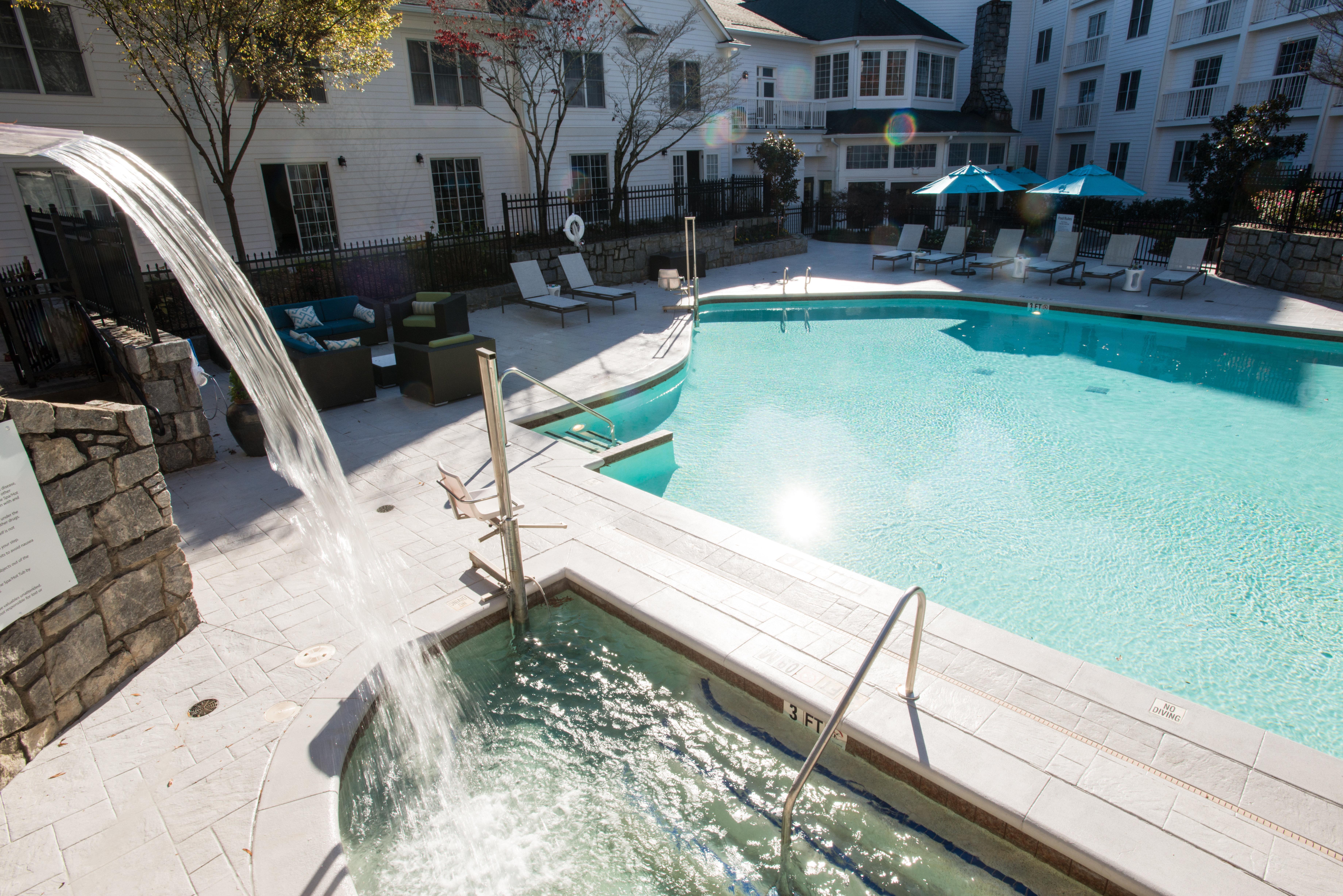 Hotel Indigo Atlanta Vinings By Ihg Smyrna Exterior photo
