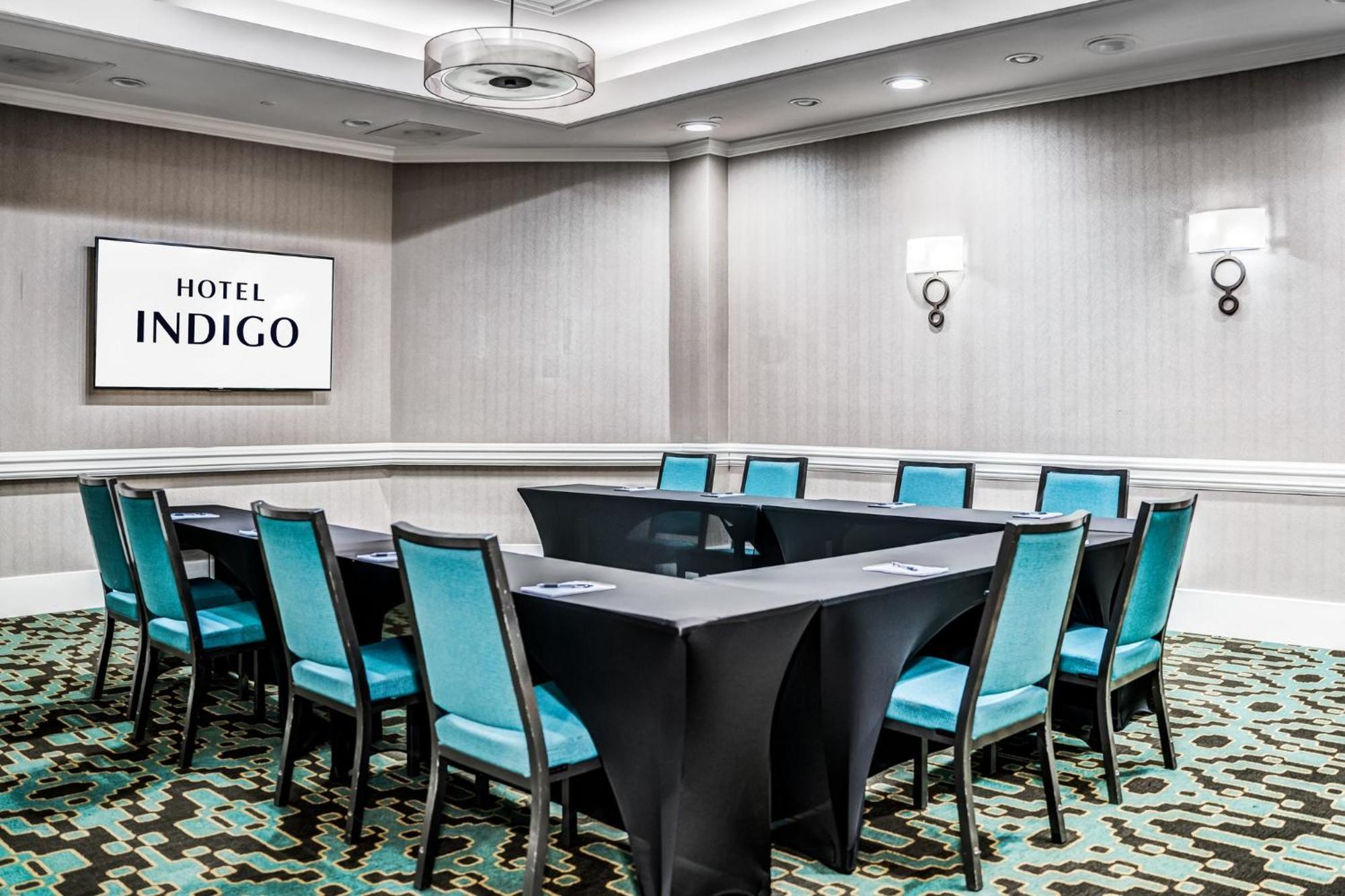 Hotel Indigo Atlanta Vinings By Ihg Smyrna Exterior photo