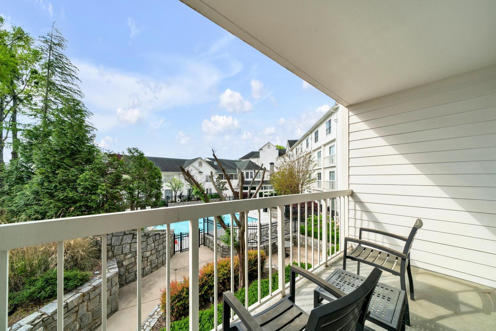Hotel Indigo Atlanta Vinings By Ihg Smyrna Exterior photo